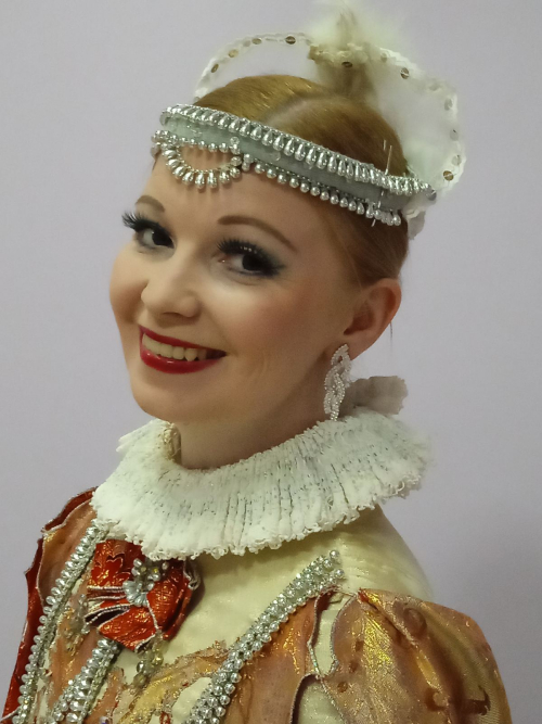 &quot;Всю жизнь хотела!&quot; Артистка Елена Богданова о &quot;Хорошках&quot;, наградах и работе с детьми